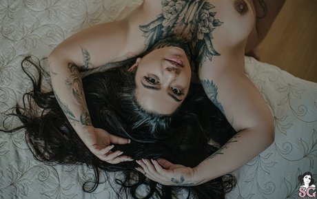 Satturne hot actress photos