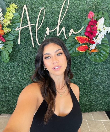 Kama Dung model naked pictures