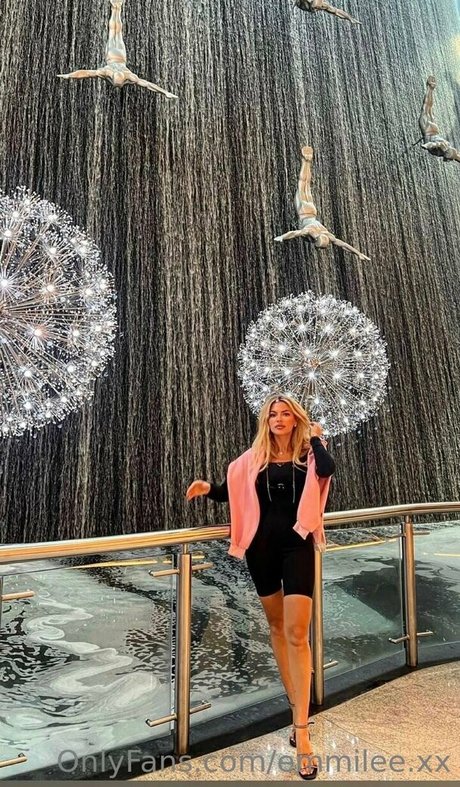 emmilee xx pornstar nude gallery