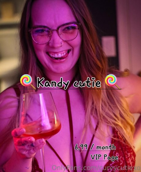 curvycutiexo pornstar pretty pictures