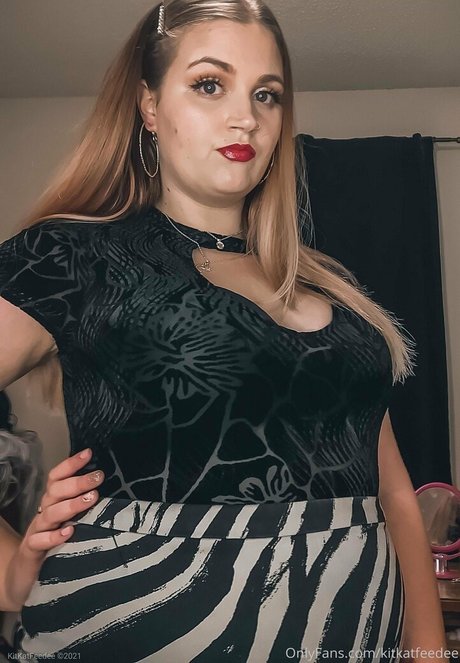 kinkycurvykat star high quality pics