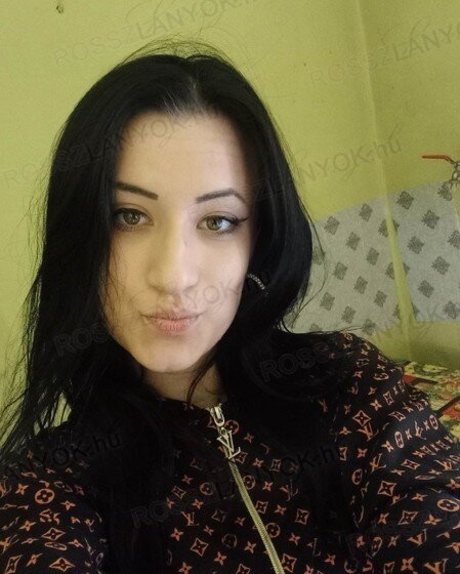 Baranyai Lanyok porn model images