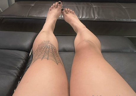 Almorgana nude star galleries