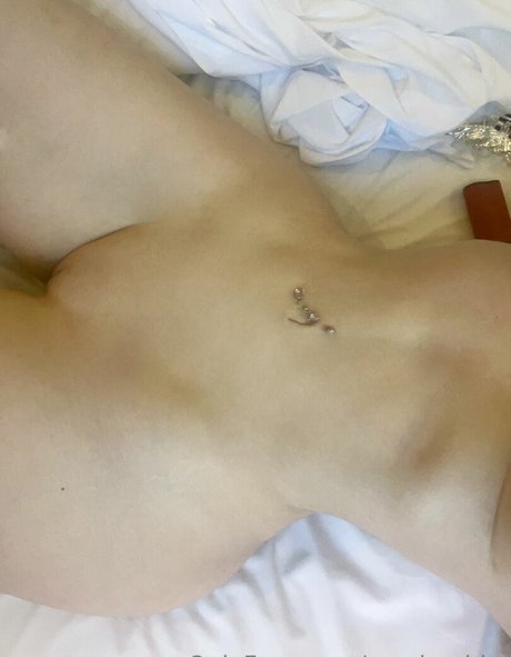 Candyrobbs hot star pic