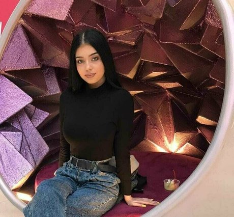 marikof18 nice star galleries