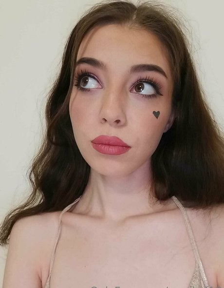 marikof18 free model archive