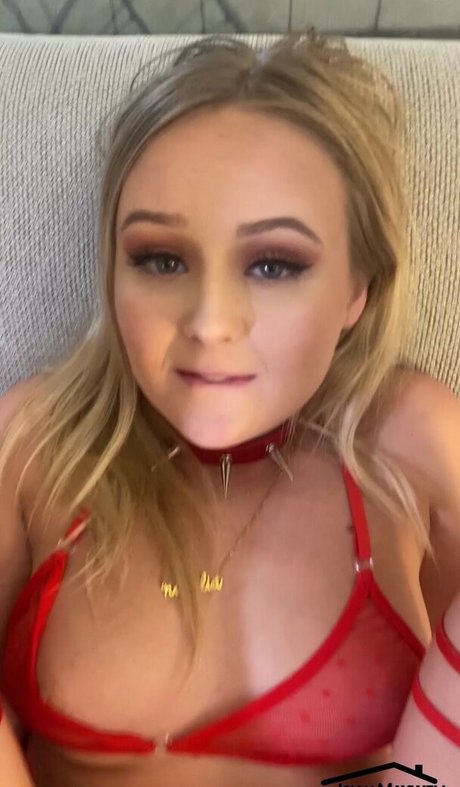 milf fake tits onlyfans sexy nudes pic