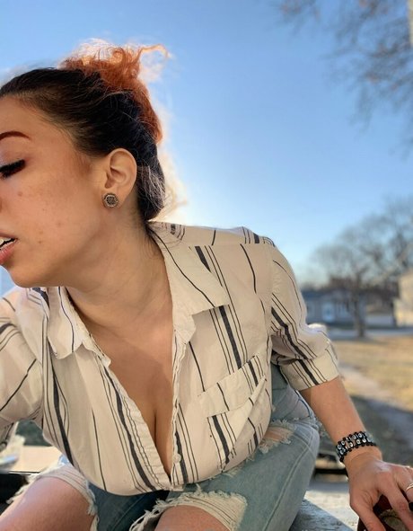 kashabaee sexy model pics