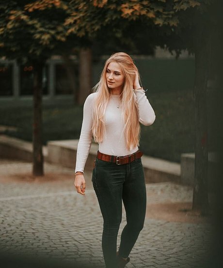 teen solo onlyfans erotic pics