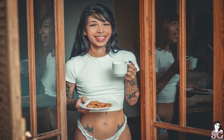 Myllaka SG model pretty photo