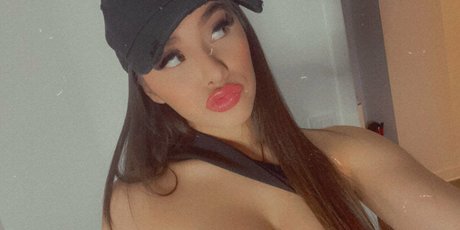 curvy asian onlyfans hot nude picture