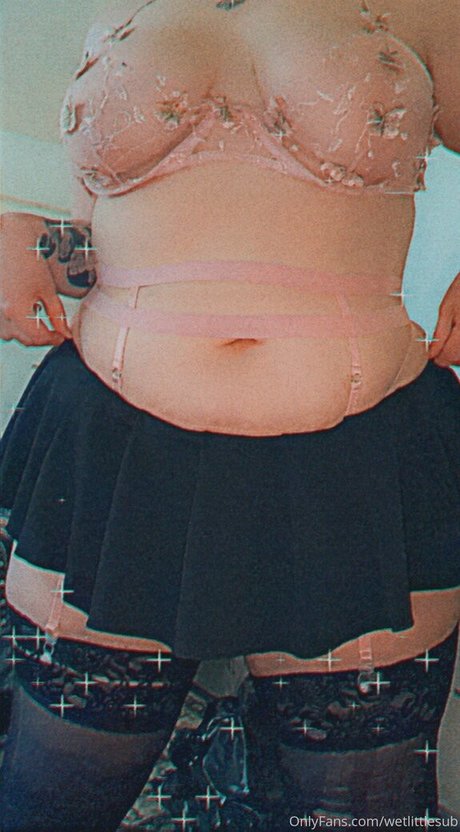 wetlittlesub pornographic star picture