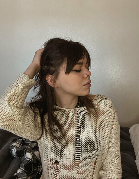 nikkiinatural best model picture