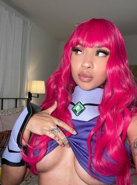 hannahmarieroyal2 erotic star pics