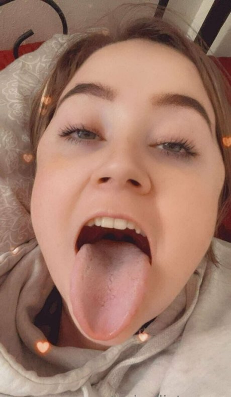 toxicallietongue pornstar pretty image