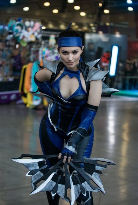 jukcosplay model top image