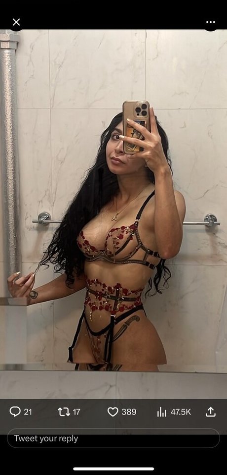 reversecowgrl69 star sex photo