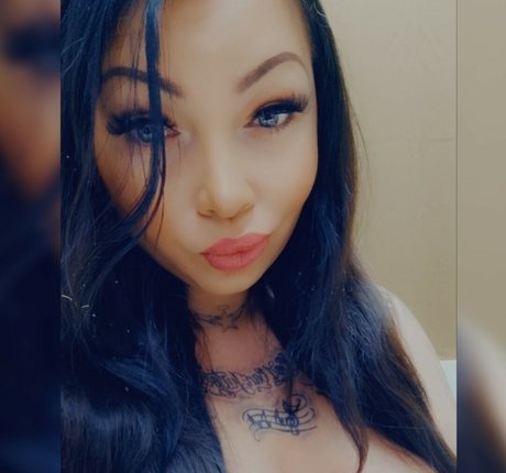 Ruby Deluxe nudes model galleries