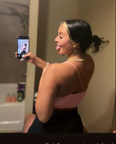 parislafreak star erotic img