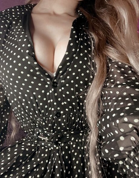 Alesia Samunina adult star images