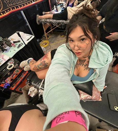 fun4lizzsfw sex model image