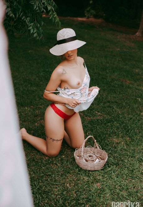 Paprika model erotic pics