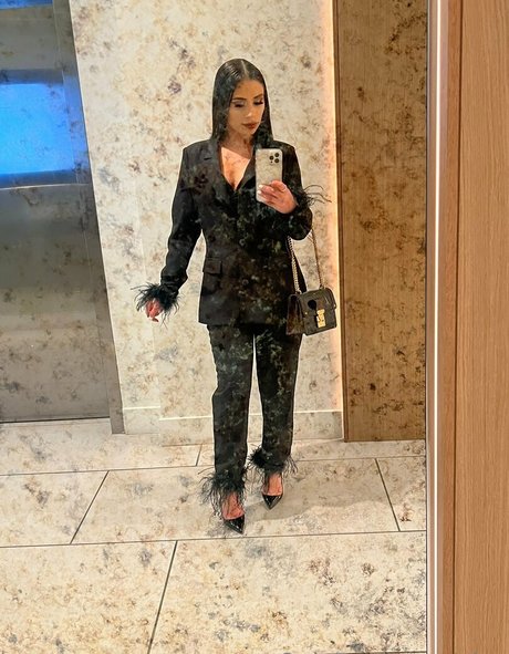 Alus pornstar high quality pics