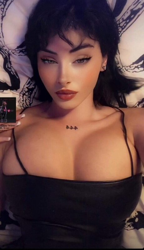 Paula Benitez star nude pics