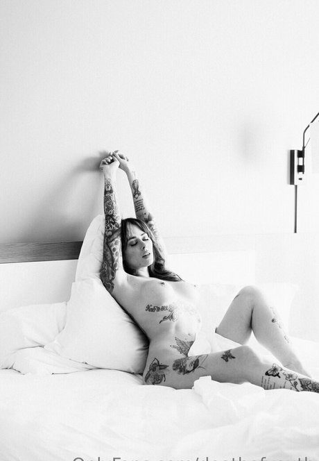 deathofyouth art actress pictures