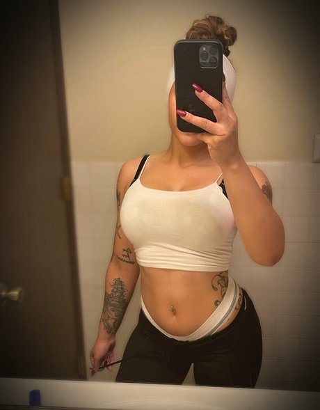 lilylightskin pornstar erotic pics
