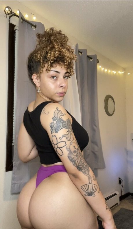 ebony smoking onlyfans beautiful archive