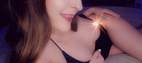 milf handjob onlyfans hot nude image