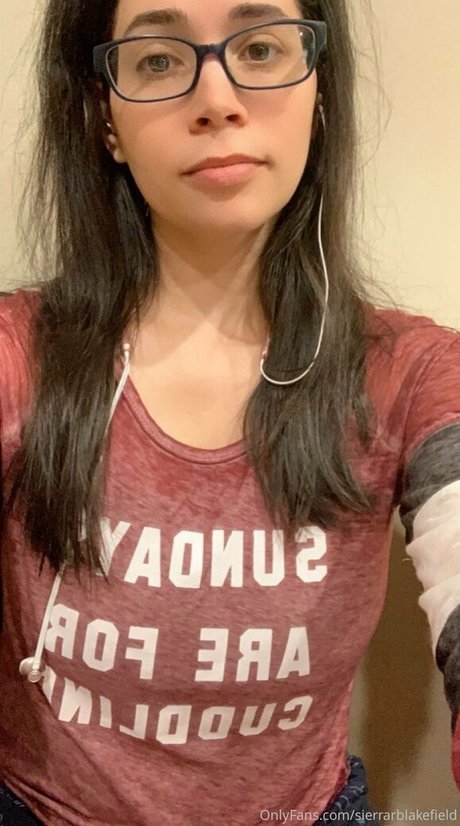 sierrarblakefield model sex pic