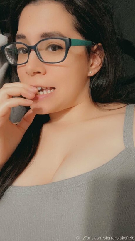 sierrarblakefield pornographic actress pics