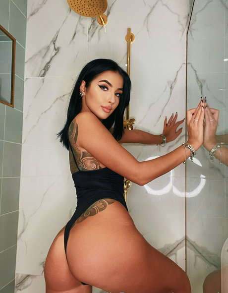 samyquin pornstar sexy gallery