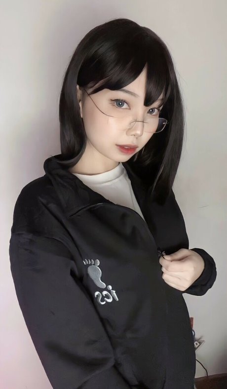 Hakaosan Patreon erotic model image