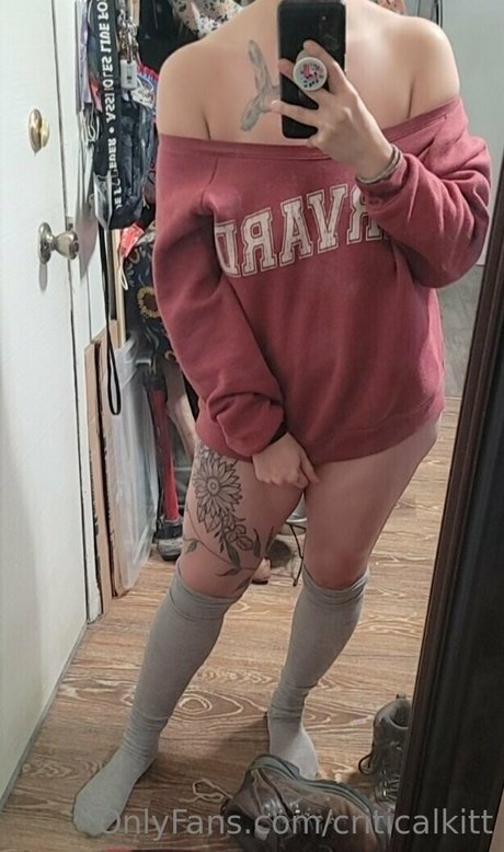 criticalkitt model pornographic pictures