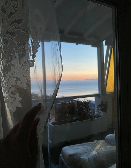 florence agapi star naked image
