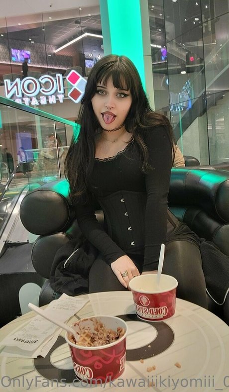 Rue Hernandez high quality pornstar pic