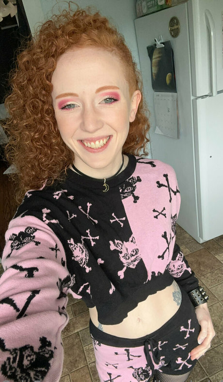 thatredheadedgirl6 model high quality pic