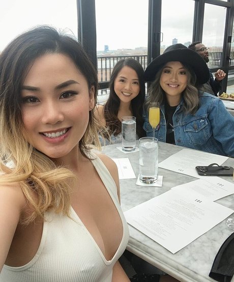 lindaafreckles best actress photos