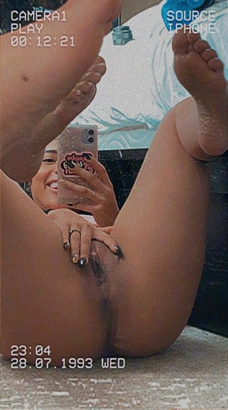 sofspicy99 model naked image