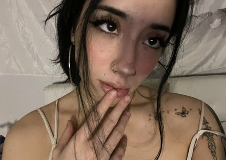 Shilynn Velez nudes actress pictures