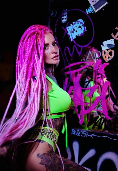 Bantik Boy high quality star galleries