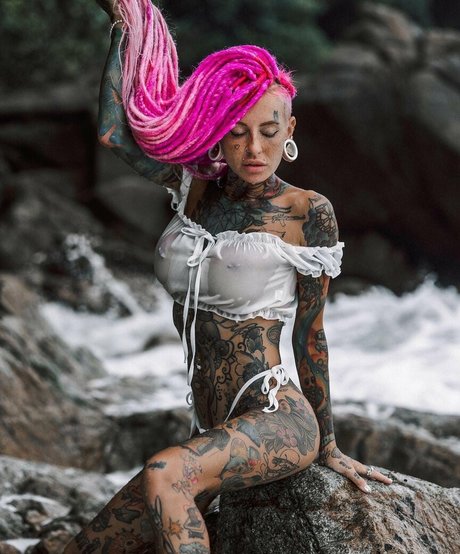 Bantik Boy pornstar high quality photos