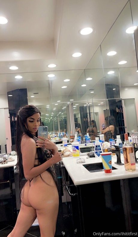 itsihititfirst sexy star photo