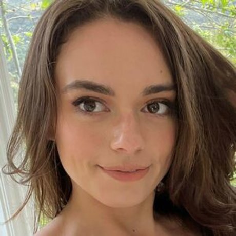 sophiaburnsfree high quality actress pic