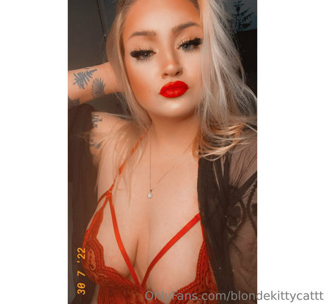 blondekittycattt sexy actress archive