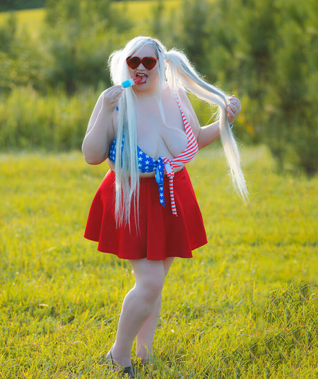 spikezombie model sexy picture