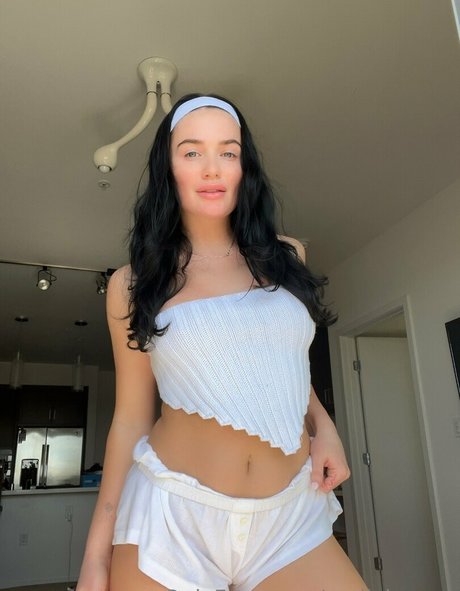 emilykernsx porn star picture